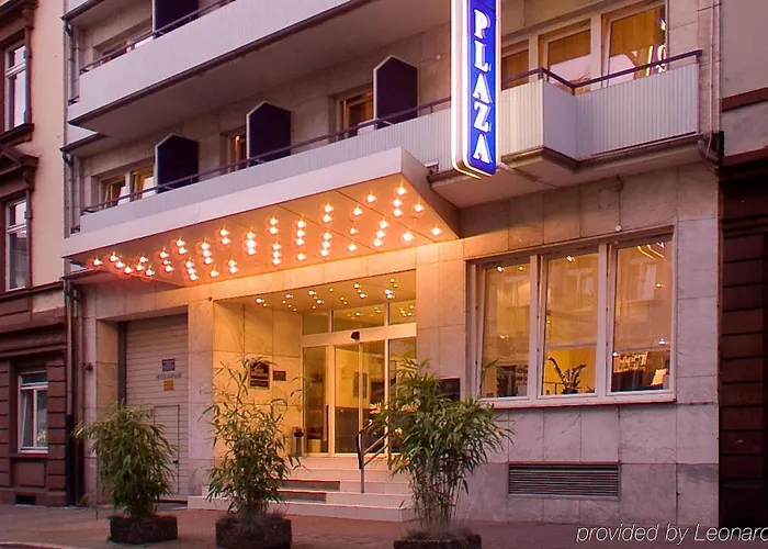 Plaza Otel 3*