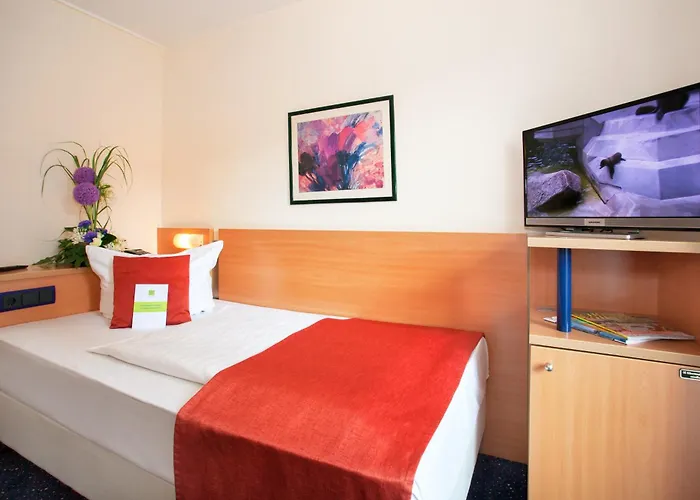 Otel Plaza 3*