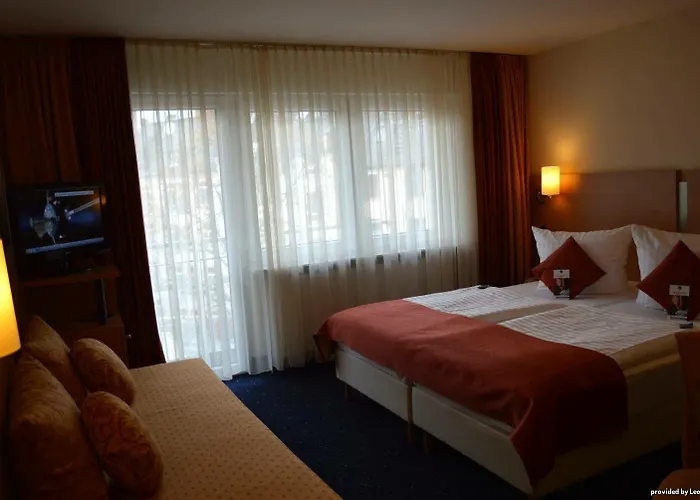 Otel Plaza Frankfurt am Main